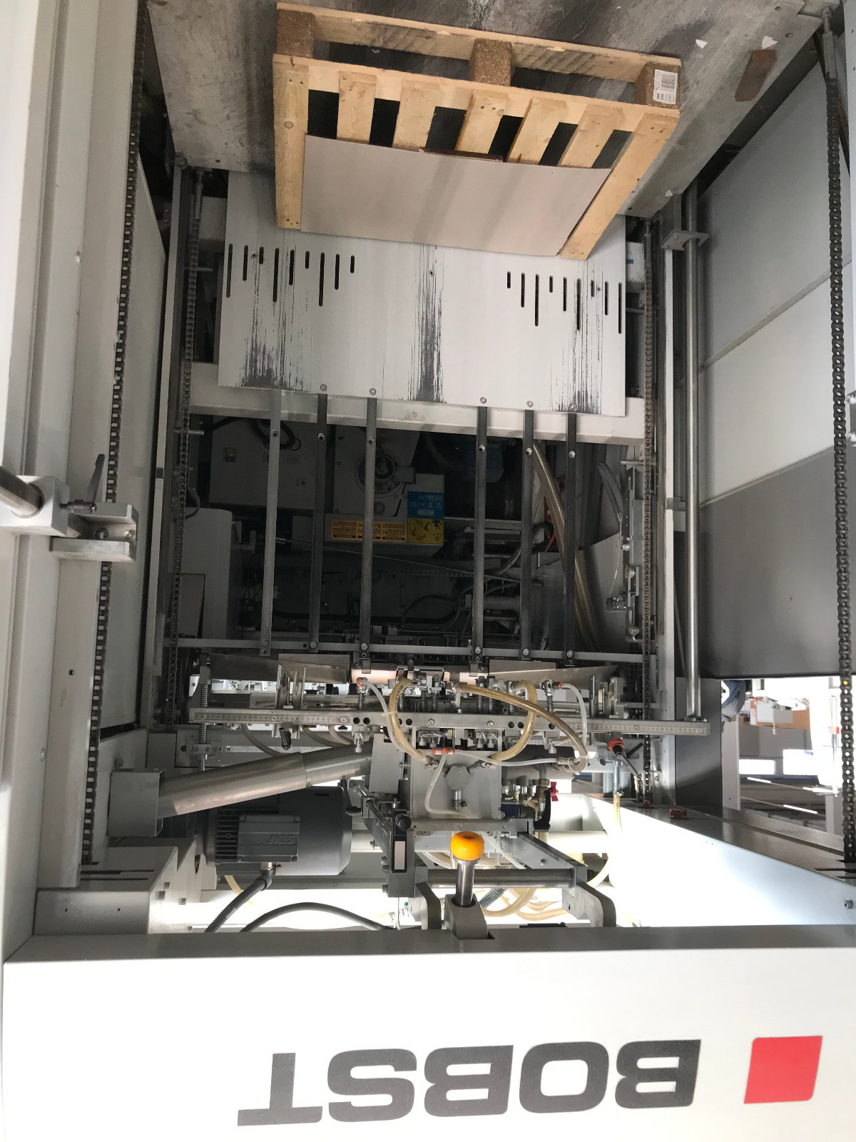 Offer 378985, a BOBST NOVACUT 106-E from 2016