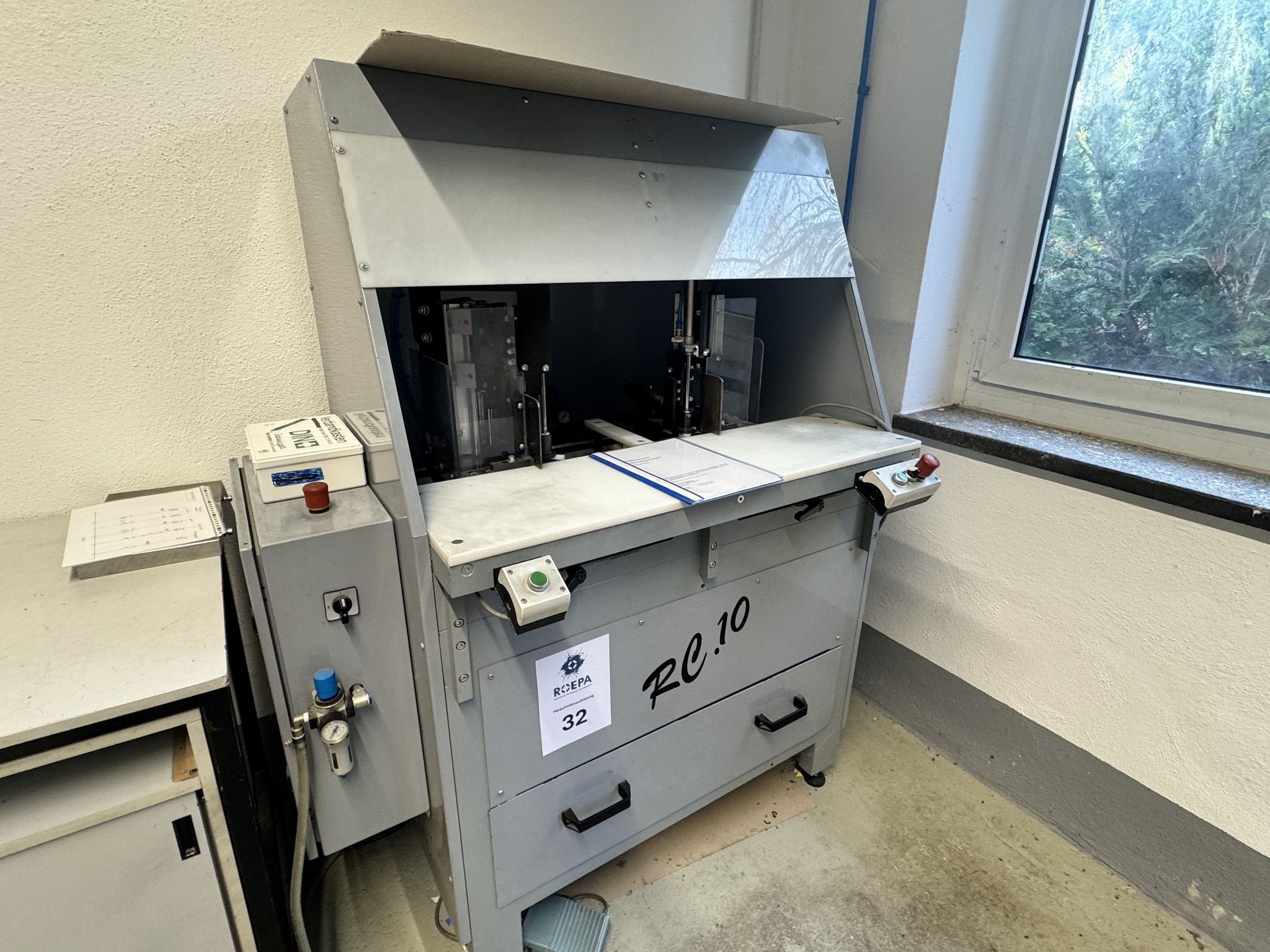 Offer 385030, a OOSTVEEN INTEGRAL CEILING MACHINE from 2003