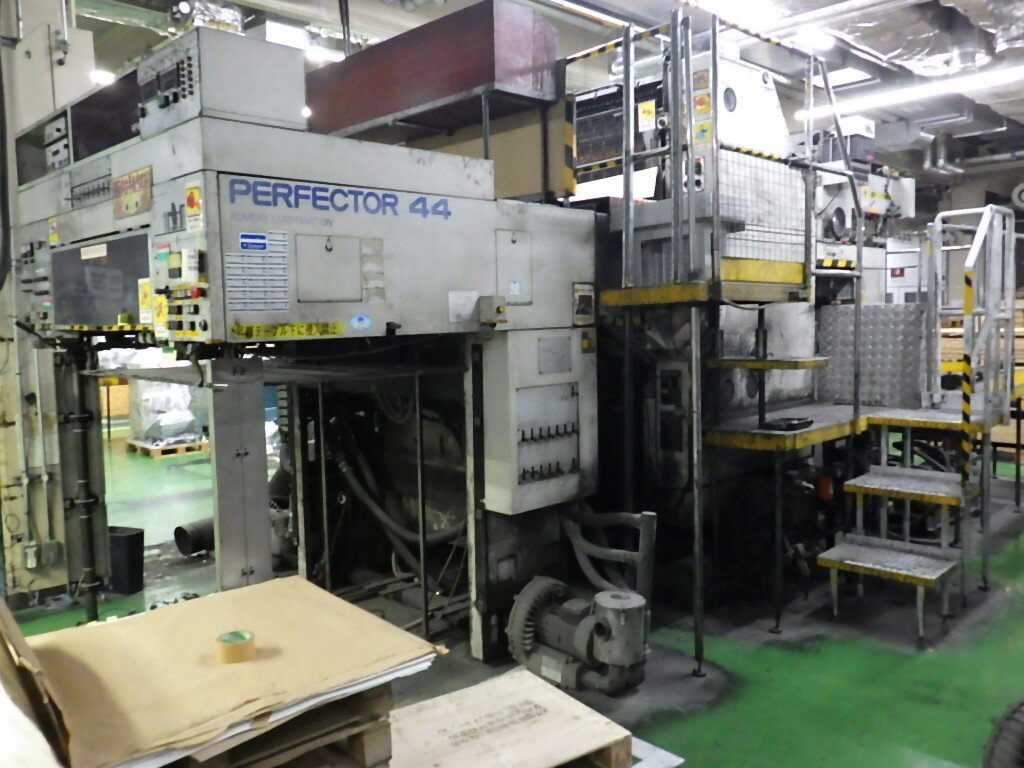 Offer 384504, a KOMORI LP 44 from 1992