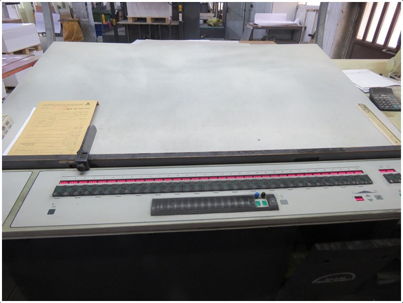 Offer 384887, a ROLAND R 702 P (2000+) from 2005
