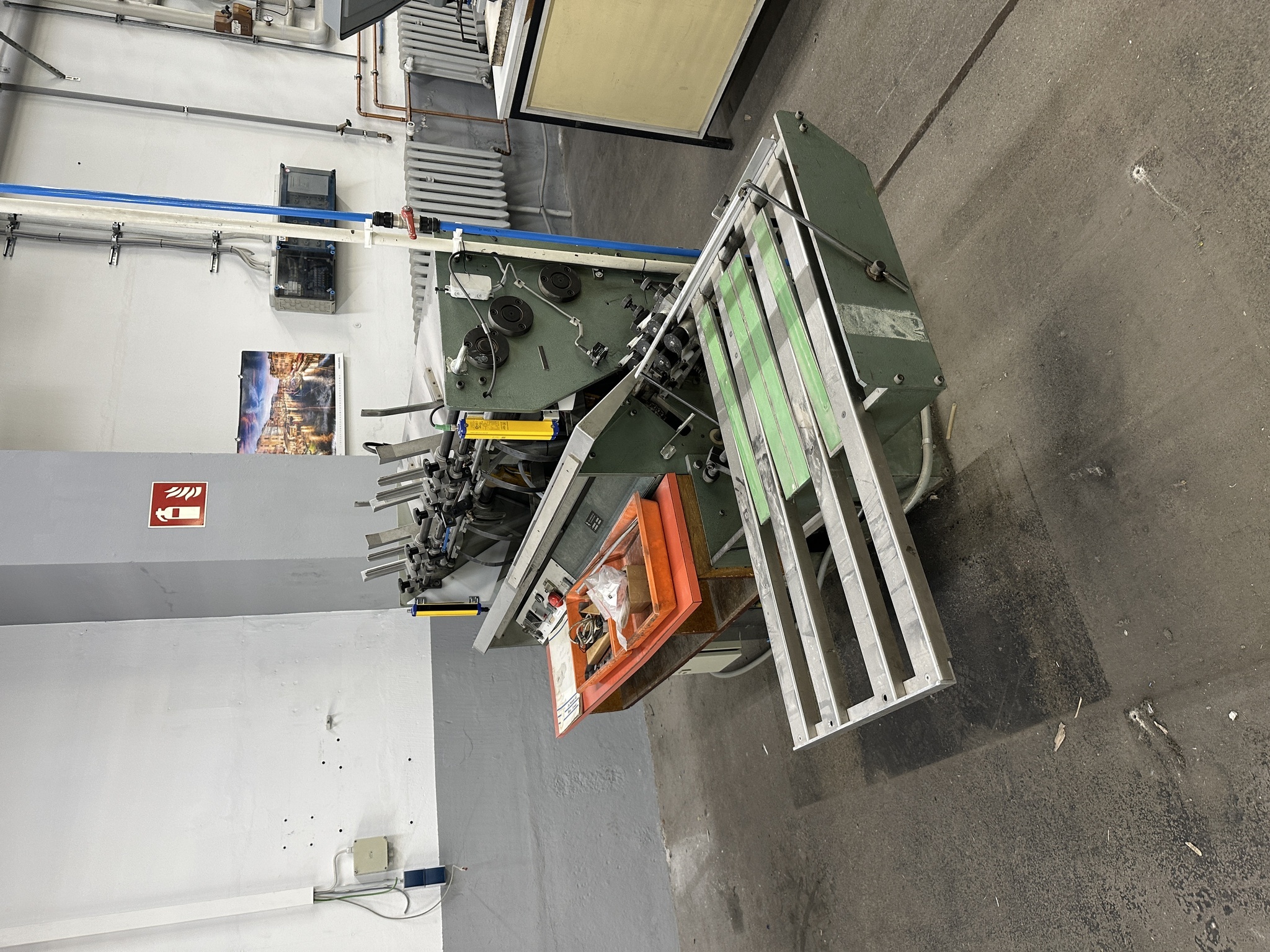 Offer 385080, a HUNKELER VEA 400 from 1990