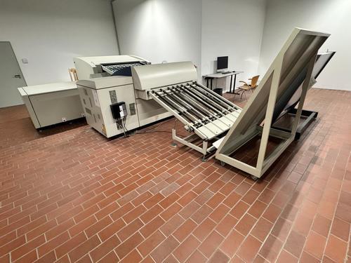 Offer 381458, a FUJI LUXEL T 9800  from 2014