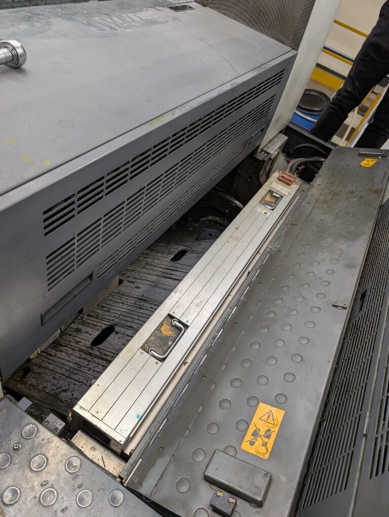 Offer 382685, a ROLAND R 706 LV (2000+) from 2010