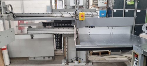 Offer 359536, a POLAR TR 130 EL-4 from 2001