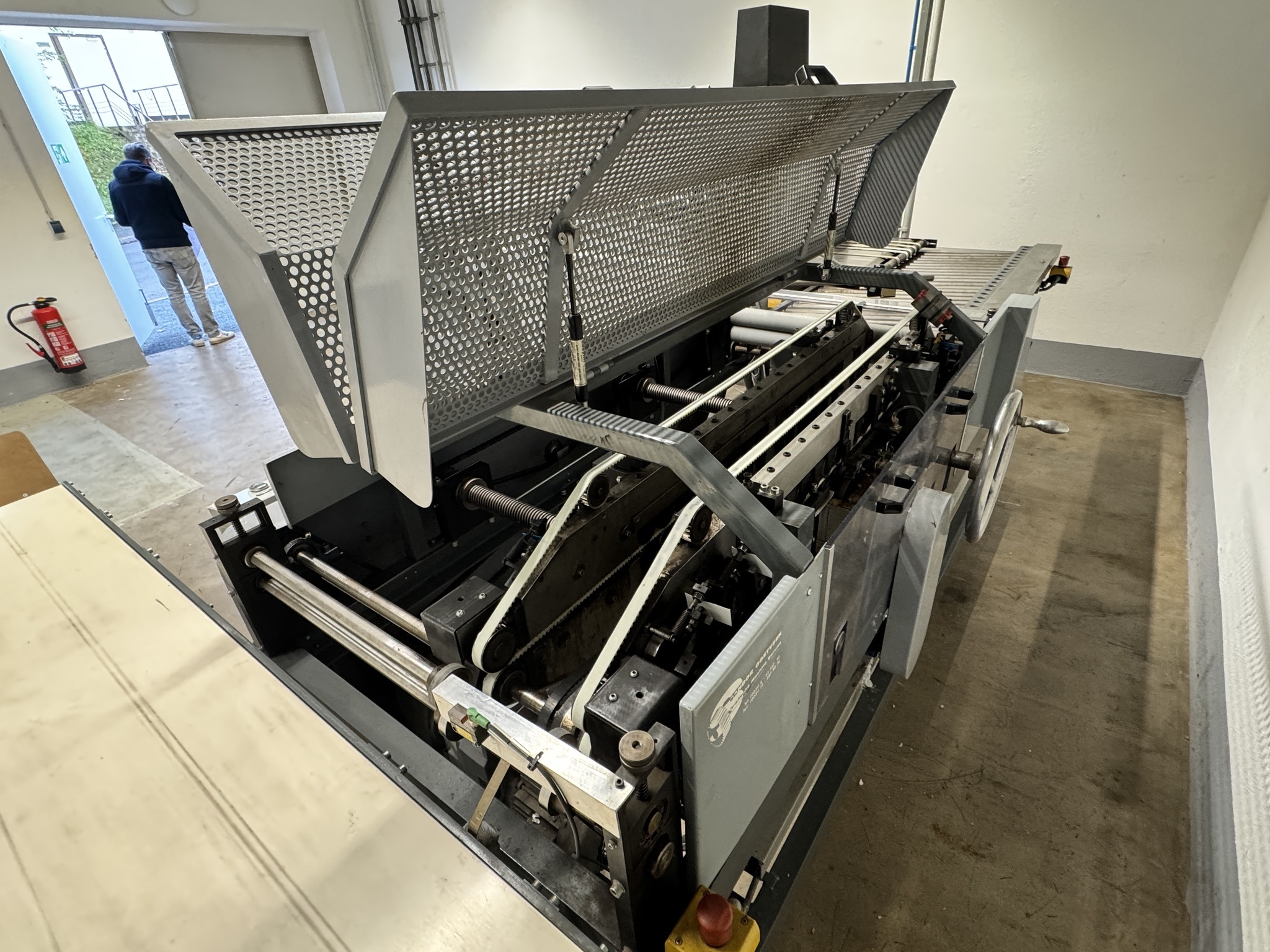 Offer 385030, a OOSTVEEN INTEGRAL CEILING MACHINE from 2003