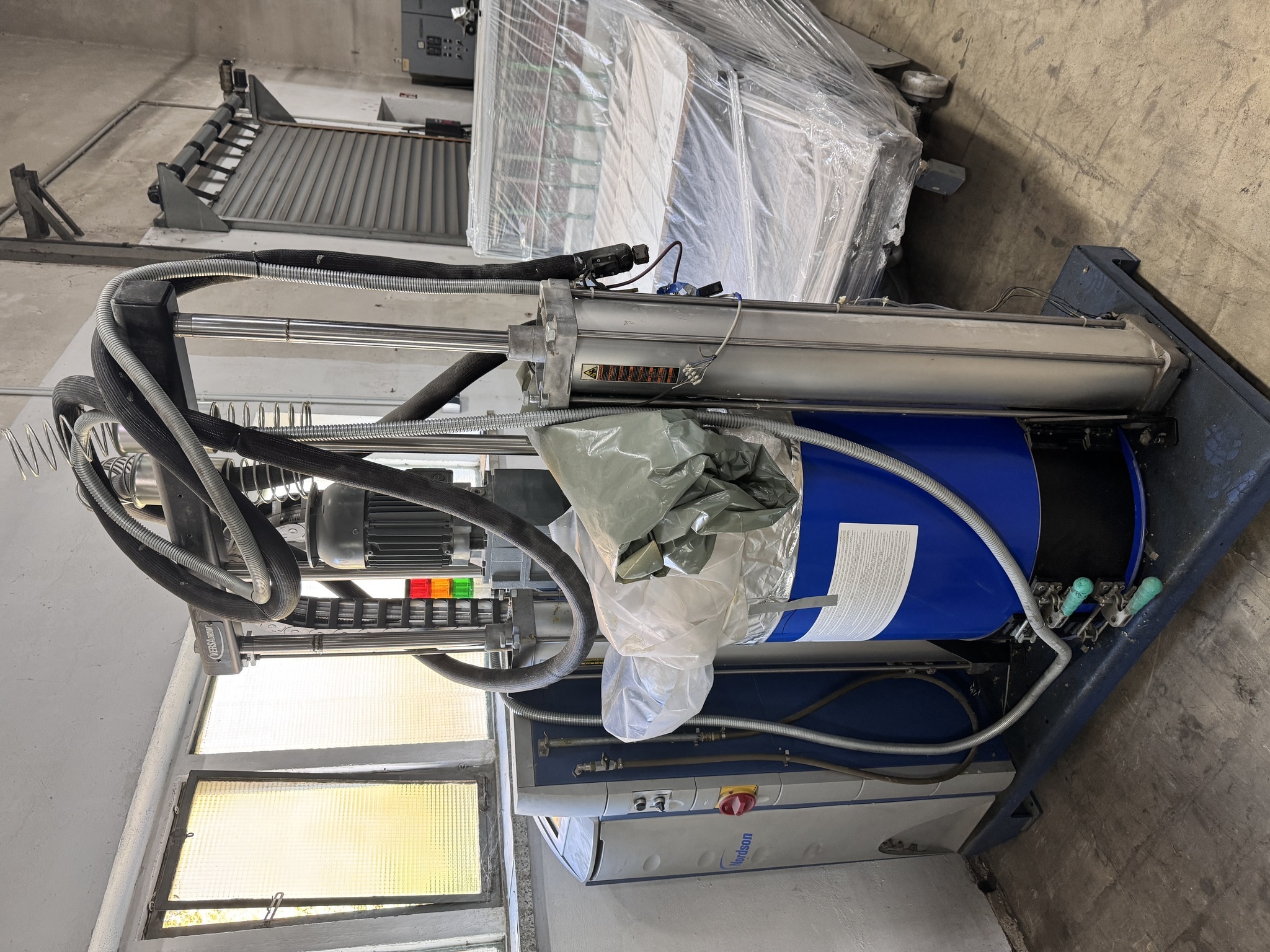 Offer 385074, a NORDSON XNO 992.I (PREMELTER SPINE GLUING UNIT) from 2012