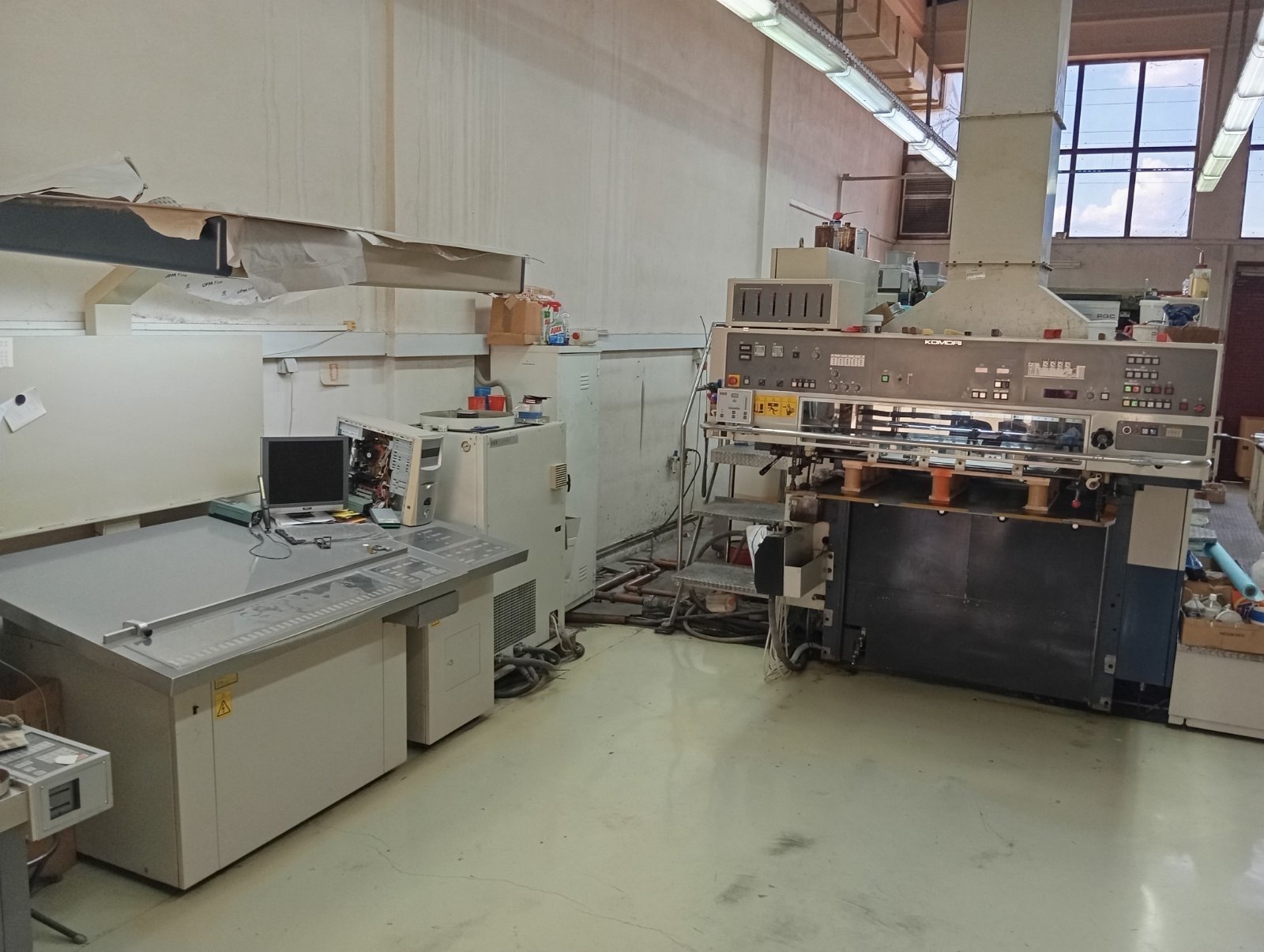 Offer 385026, a KOMORI LITHRONE 440 from 1998