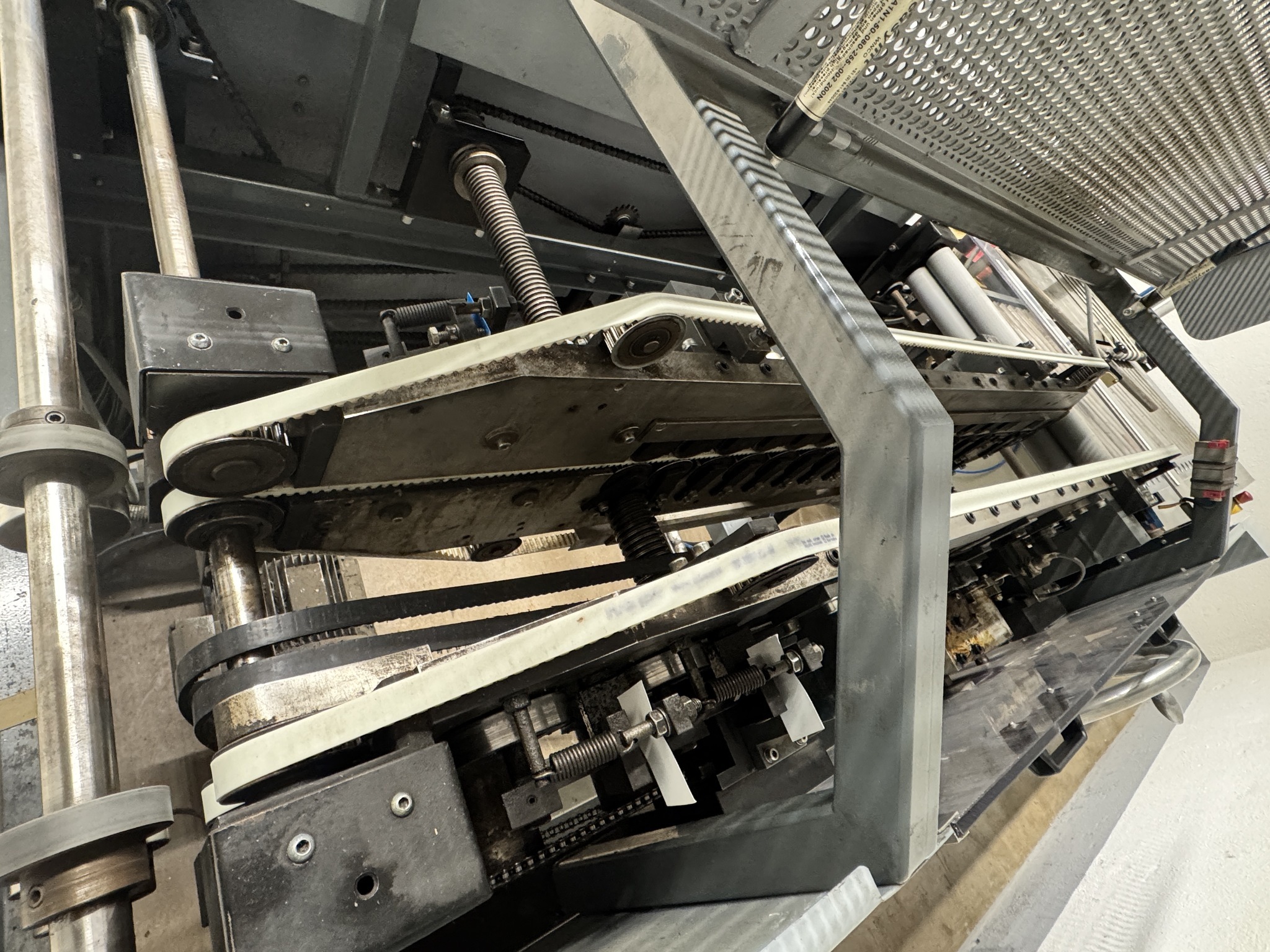 Offer 385030, a OOSTVEEN INTEGRAL CEILING MACHINE from 2003