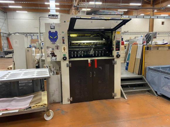 Offer 385013, a NIKKO ARROW CUT N105 XR from 2002