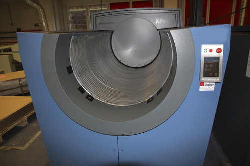 Offer 370245, a LUESCHER XPOSE 260 from 2008