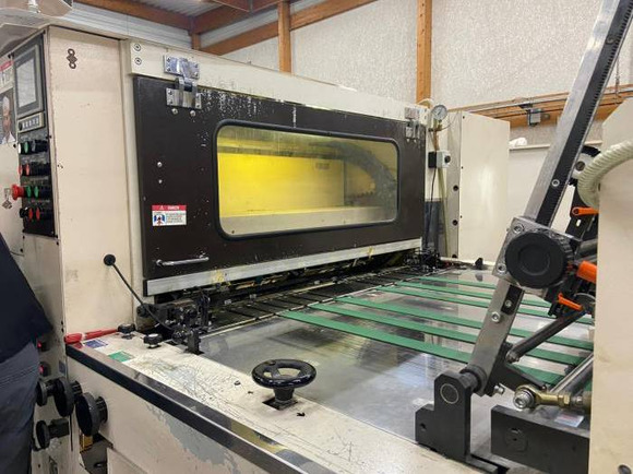 Offer 385013, a NIKKO ARROW CUT N105 XR from 2002