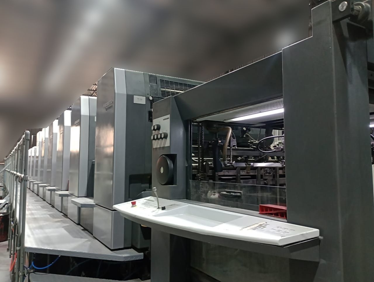 Offer 383607, a HEIDELBERG CD 102-6+L  (2000+) from 2002